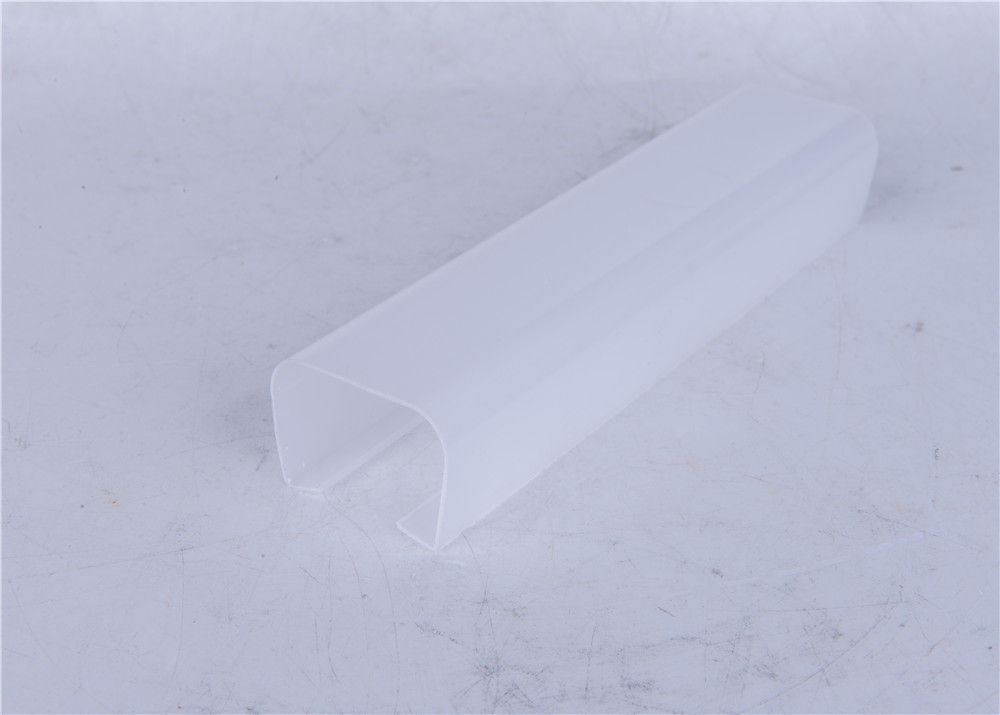 High Energy Efficiency Plastic Extrusion Profiles / PC LED Lamp Cover